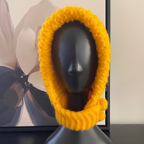 Vintage 70’s Vibrant Yellow Knit Hood main image 9